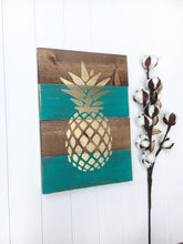 Pineapple pallet sign, Wooden signs for home